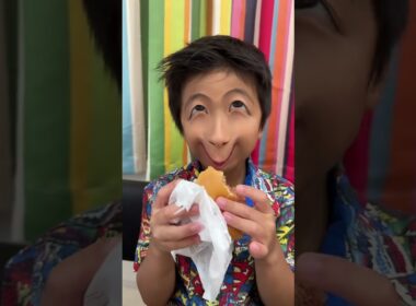 泣きながらモスバーガーを食べる🍔　まりちゃんいずちゃんチャンネル　#shorts