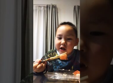 マグロ寿司おばあちゃんからもった