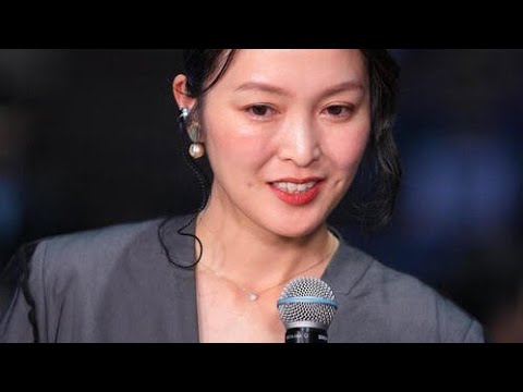 福田典子アナ「ええ、履いていますよ、例の靴」　離婚→花田優一と交際公表後のショットで