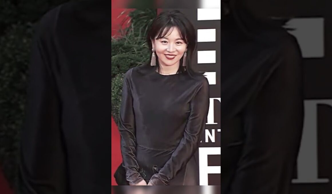 【大橋未歩】アナの映画祭ドレスが話題！10年愛用のこだわりアイテムとは