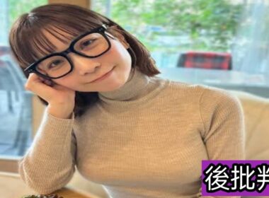 「この写真が人気なのなんでだろ？」めがね＆白ニット＆ツインテ〝ナチュラル〟ショットの吉田恵智華に反響「破壊力たまらん」「とっても素敵」