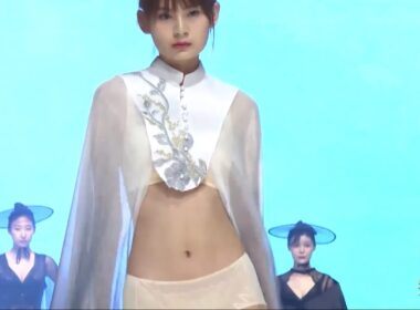 LingerieFashionShow內衣秀｜时尚黑白两色内衣秀演绎侠骨柔情的江湖风情和大器婉约的江南烟雨內衣美女模特