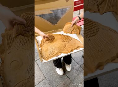 【全長60cm】世界一大きい鯛焼きの作り方🐟【静岡】 #shorts #たい焼き #鯛焼き #静岡 #静岡グルメ #静岡スイーツ #丸子峠たい焼き屋