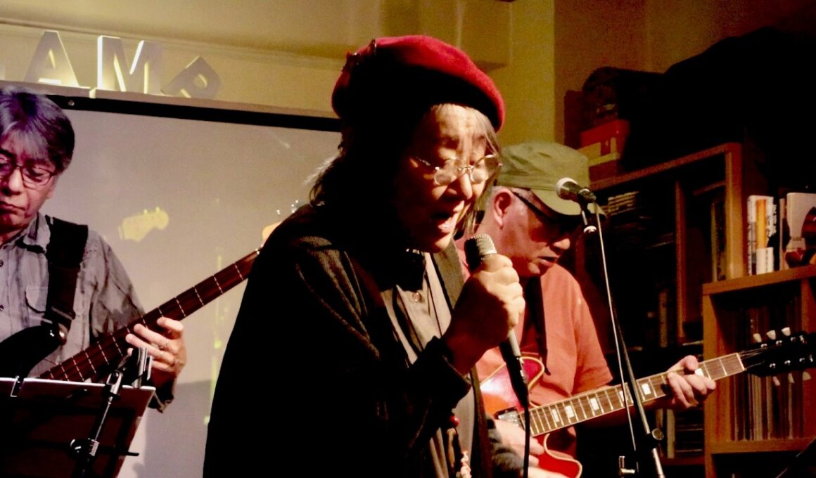 These Foolish Things by【小林万里子とB-ROXYS】@ Cafe&Live Bar LAMP