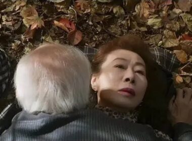 高齢者が無視されている生理的ニーズ。65歳の老人は生活のため、公園で立ちんぼをせざるを得なかった──『バッカス・レディ』