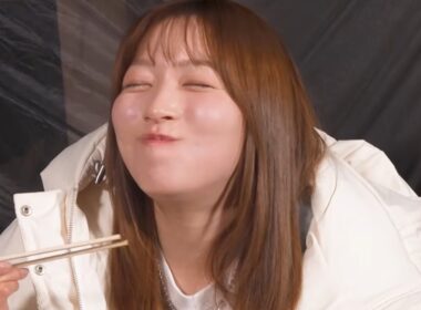 【阿部華也子】ミルフィーユ鍋を食べてるかやちゃん！