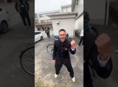 先生終わるまで待ってあげとるの優しいねw #高校生