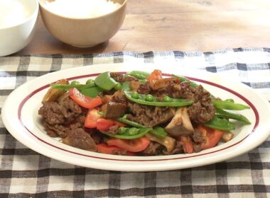 【3分クッキング公式】牛こまとパプリカの焼き肉のたれ酢炒め