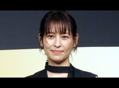 青木裕子　長男中学入学式「目立たないで」とお願い→卒業式と同じコーデ　首元スカーフで「少し華やか」に