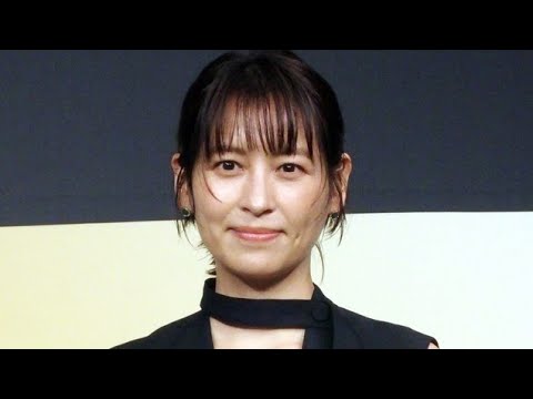 青木裕子　長男中学入学式「目立たないで」とお願い→卒業式と同じコーデ　首元スカーフで「少し華やか」に