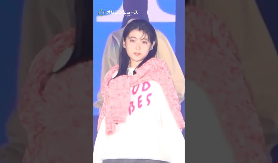 市川團十郎の長女・堀越麗禾、14歳で堂々ランウェイデビュー　#shorts