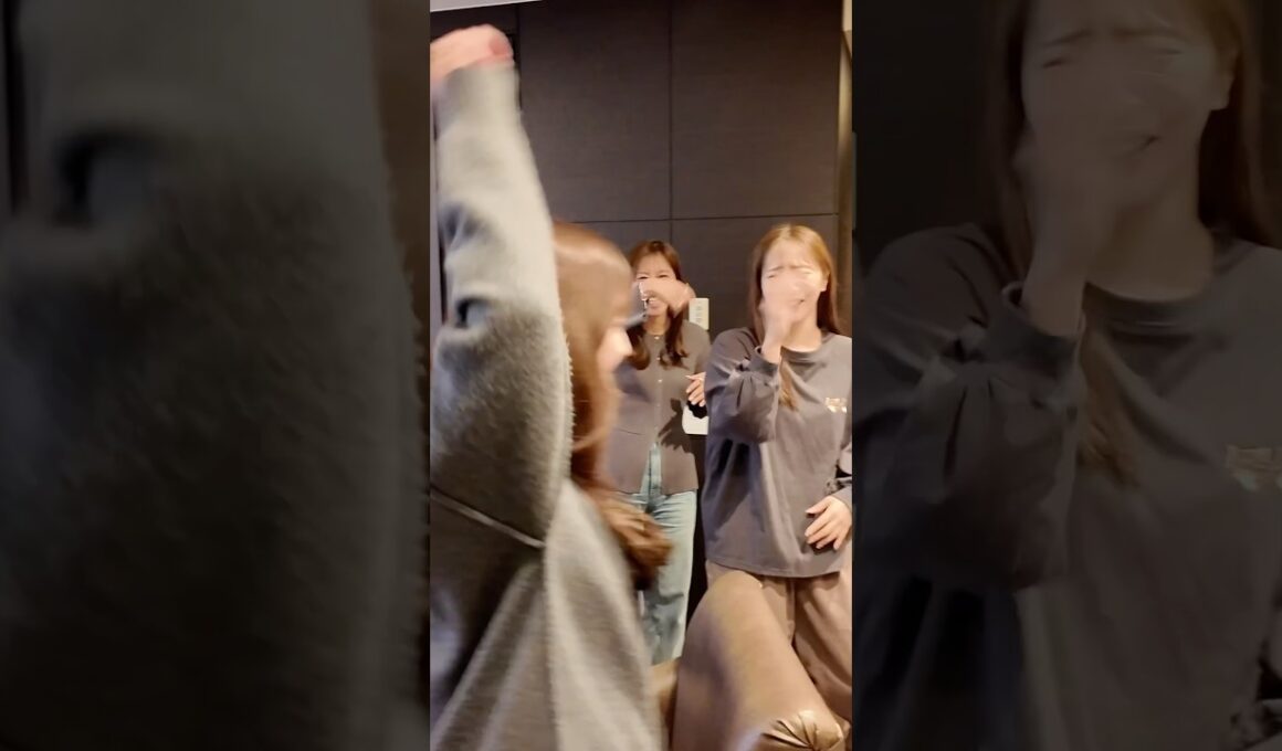 🌷の日！毎回必ず手土産を持ってきてくれるんだけど、苺被りとかしてて好きなもの一緒でした🤭（ずーちゃんはすっぴんなのでほぼいません）#和田まあや #斎藤ちはる #能條愛未 #川後陽菜 #高山一実