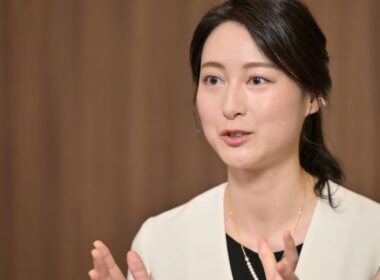 米国のベネズエラ攻撃に沈黙…小川彩佳アナが高市政権の姿勢を痛烈批判