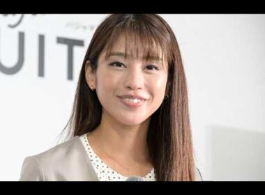 1児の母・岡副麻希、夫・蒲生尚弥選手＆1歳娘とのいちご狩りショット投稿「ポーズが可愛い」「イチゴカラーの洋服素敵」の声【セレブニュース】