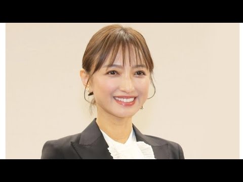 🔥「奇跡としか言えない…」50代とは思えない美脚披露👠望月理恵最新ショットにネット騒然💥「若すぎる」「写真集出すしかない」の声続々📷