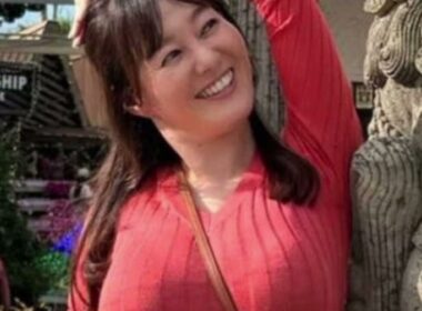 グラビア話題44歳・元NHKの竹中知華アナ、ニット×ショーパン姿でポージング「スタイル抜群」「スゴすぎる」