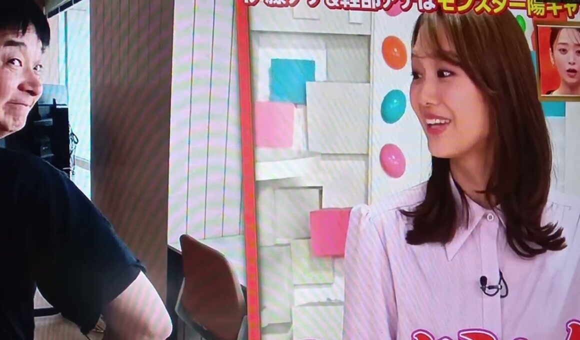 【井上清華アナ】ミャクミャクのポーズが胸の前でかわいい