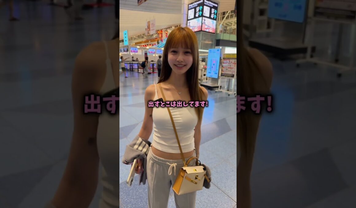 美人女医のサントリーニ島への出張コーデがセレブすぎた。