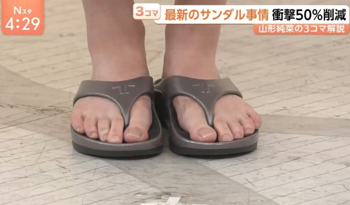 Woman’s barefoot Part.9