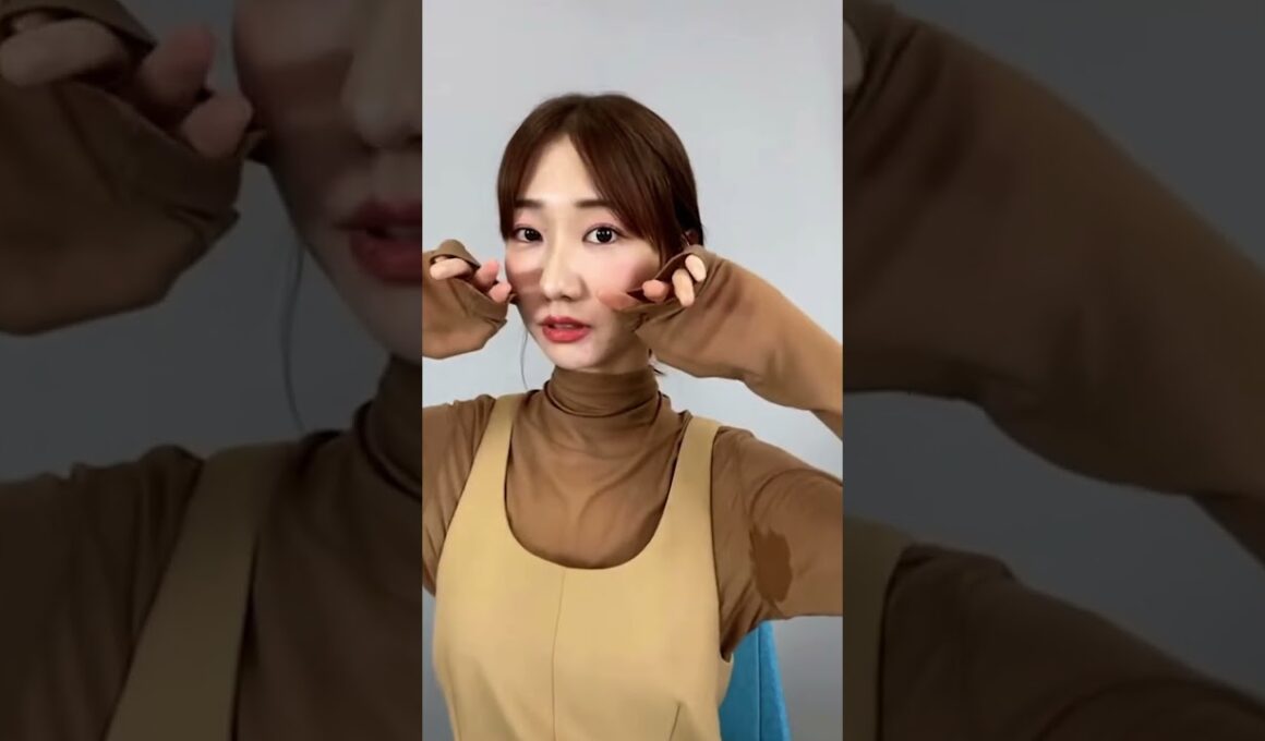脇から汗だくの柏木由紀さん💦　#柏木由紀　#ゆきりん　#脇汗 #メイク動画