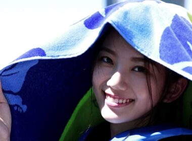 伊東紗冶子　スライドショー