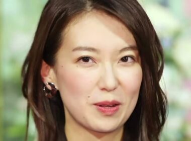 《和久田麻由子に次ぐ“エース”の退社ラッシュ》NHK「ウオッチ9」キャスター記者が周囲に“実家のすき焼き屋を継ぎます”…その裏にあった“意外な転職先”