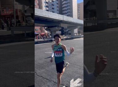 青山学院 戦況を伝える女性マネージャー 「おりたー！國學院と2′15″差」　アンカー折田壮太
