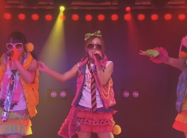ツンデレ!   佐藤亜美菜 - 板野友美 - 北原里英・恋愛禁止条例 2010