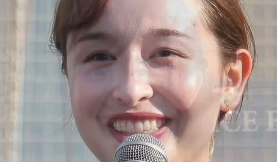 2歳でこの表情!? 宇賀神メグの幼少期写真が話題に📸💫