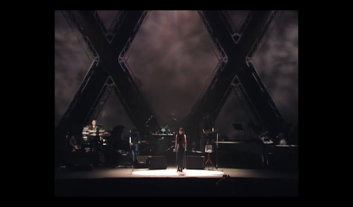 竹内まりや - 駅 [Live Version / 2000@日本武道館]