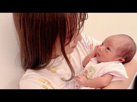 *久慈暁子 赤ちゃんと岩手へ帰省🏞️ 幸せ親子ショットに「お母さんの顔」「まるでモナリザ」の声が続出*