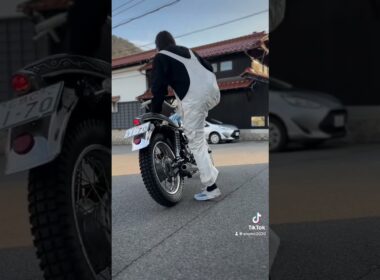 キミはどのキックが好き？　#motorcycle #sr400 #バイク女子