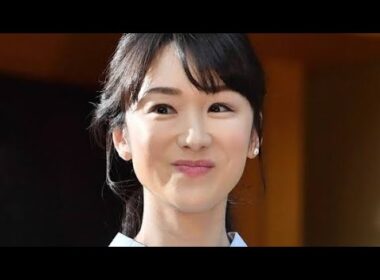 「女子大生でしょ」「可愛いにも程がある♥」息子は高１のテレ朝アナ　前髪切って「リフレッシュ」　スイス暮らし５年、青学大卒の堂真理子アナ