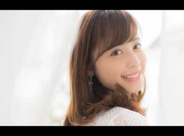 久慈暁子、0歳長女との初フライトを報告　親子2ショットに「幸せがあふれてる」の声
