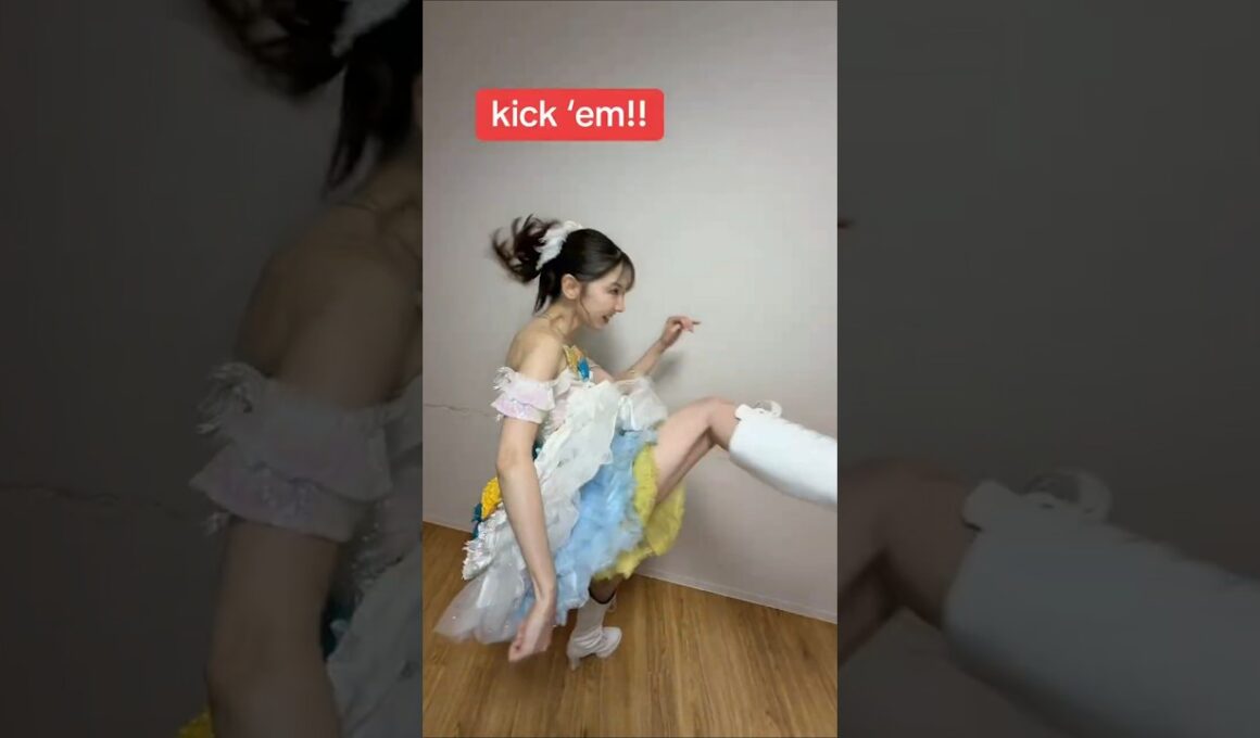 元AKB48 柏木由紀 ファンの方が声をかけてきたらどうするか聞いてみましたw ☃️ #ドッキリ