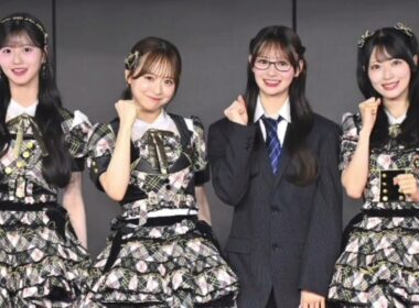 🥹✈️ AKB48「365日の紙飛行機」に涙…江藤愛アナも「泣きました」と感動💖
