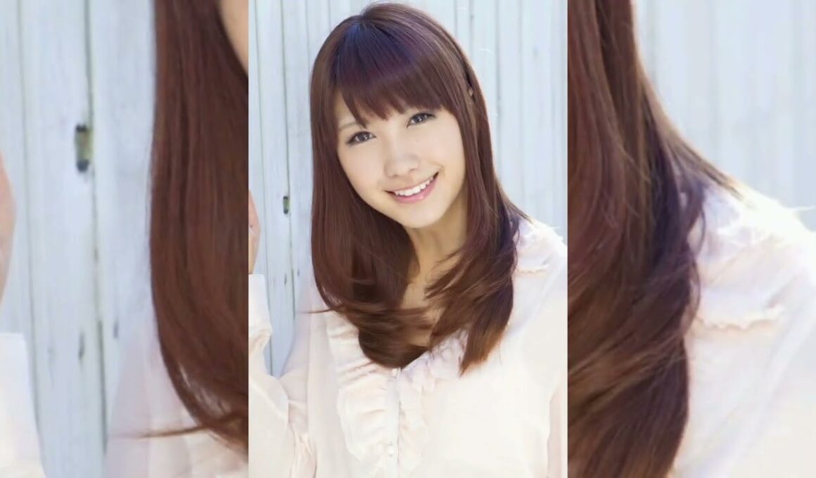 ビキニ姿が話題・新井恵理那、リラックスした最新ショットに「衣装セクシー」「胸元が気になって仕方ないですが、お美しい」など反響