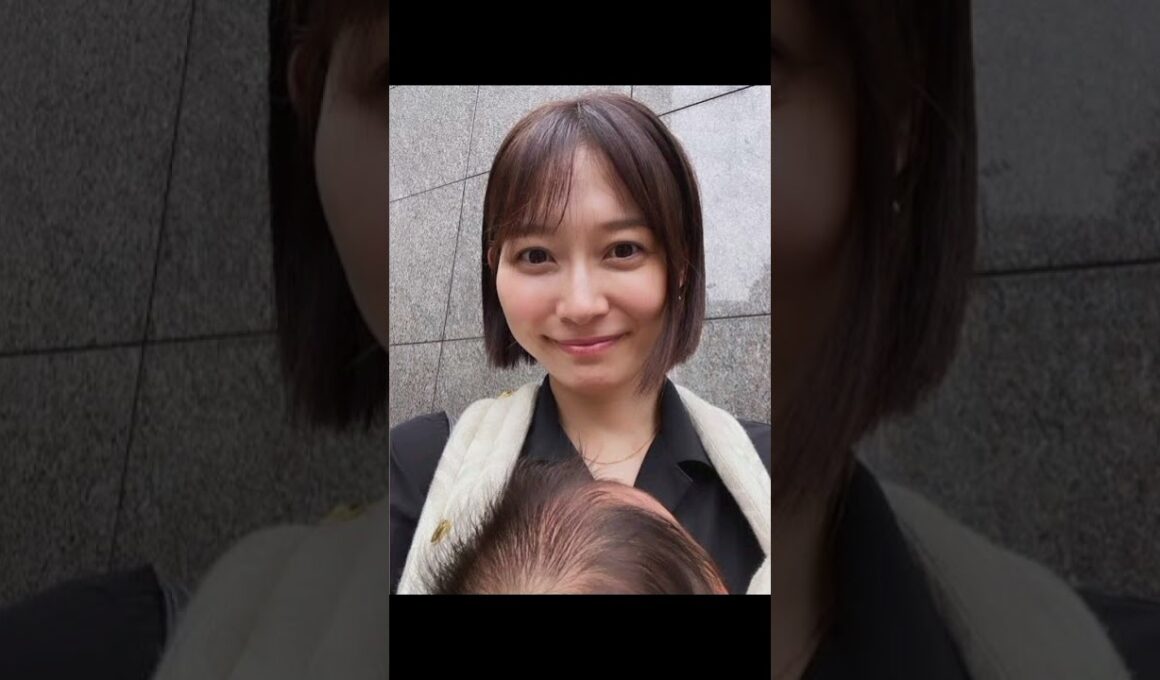 ⚽️👨‍👩‍👦‍👦✨【幸せ家族ショット】久冨慶子アナ、夫・大津祐樹氏＆息子2人との笑顔写真を公開！「子どもたちにも楽しい思い出を」🎆💖