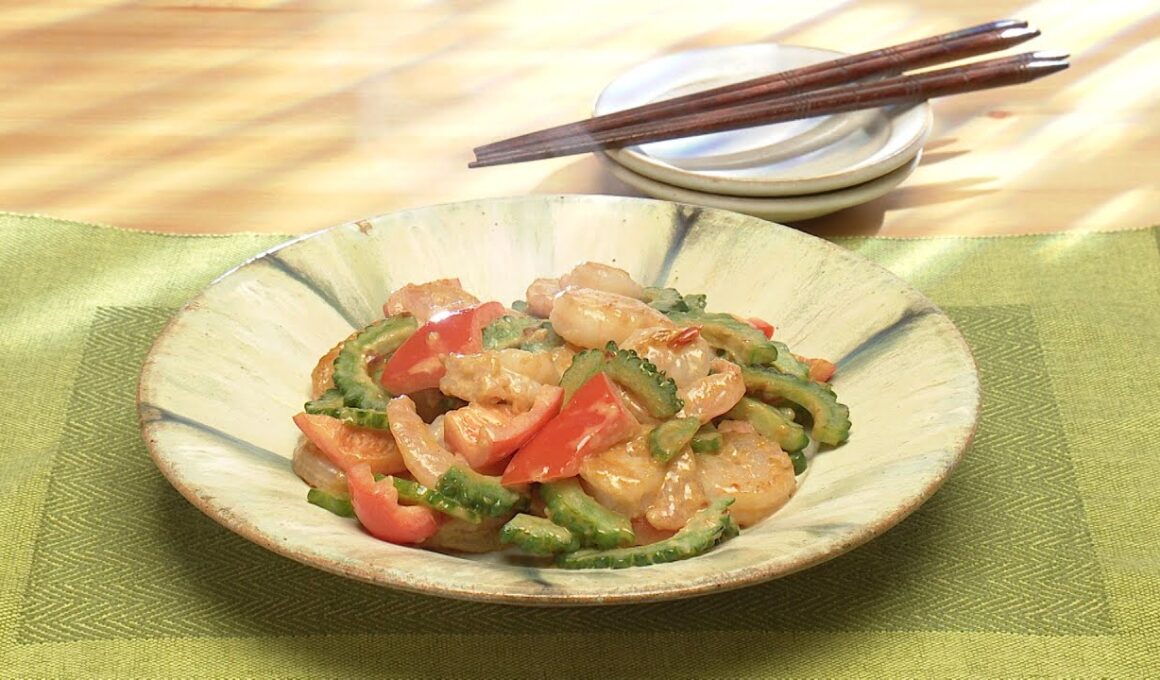 【3分クッキング公式】えびとゴーヤのマヨ豆板醤炒め
