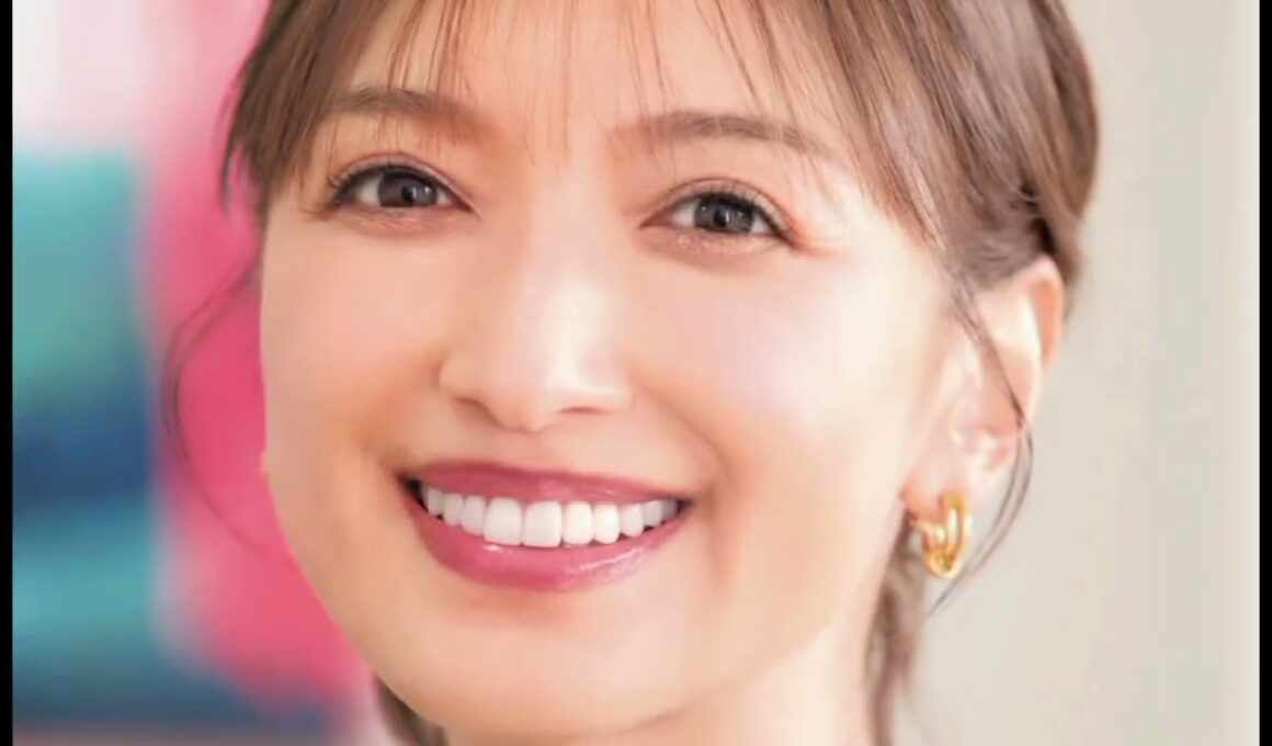 望月理恵「まだまだありました」　こだわりの“器コレクション”に反響「立派な皿ばかり」「素晴らしい」