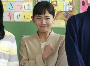 日本生命保険相互会社CM 中村ゆり「笑顔が大好き篇」60秒
