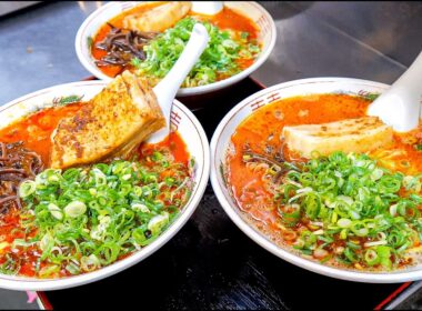 毎日１４時間ワンオペ営業。鉄人親父の激ウマ角煮ラーメンがアツかった。