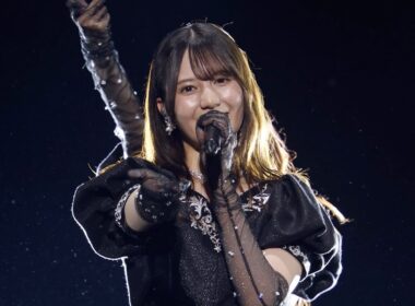 日向坂46、「Love yourself!」生歌唱！あまりの可愛さにMrs. GREEN APPLEがノリノリ!?Mrs. GREEN APPLE presents『CEREMONY』