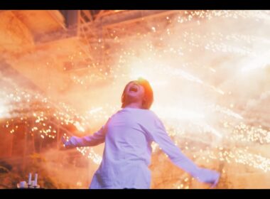 Mrs. GREEN APPLE「ダーリン」Official Music Video