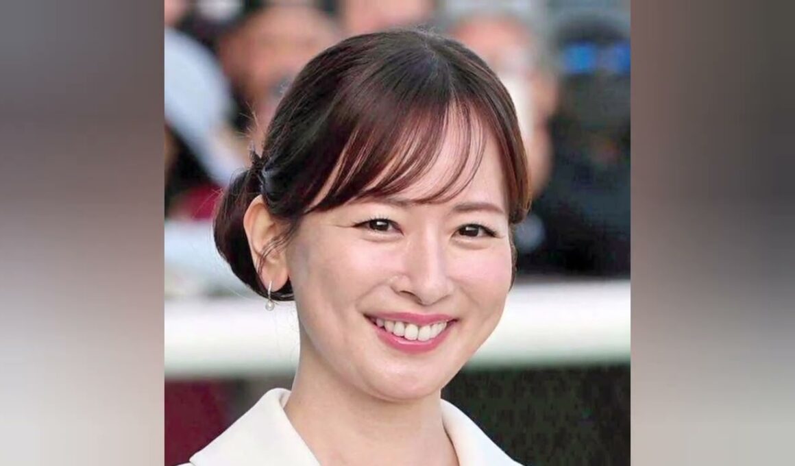 皆藤愛子アナの白ワンピ姿が話題🤍「ドキドキする」と反響が広がった理由とは #皆藤愛子#皆藤愛子アナ#アナウンサー#白ワンピース#透明感#話題の投稿#SNS反響#美しい#大人コーデ#芸能ニュース