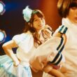 森香澄、劇中で半地下アイドル時代のライブ映像を披露！　映画『てんてん ずっと独身でいるつもり？』 本編映像＆場面写真が解禁！