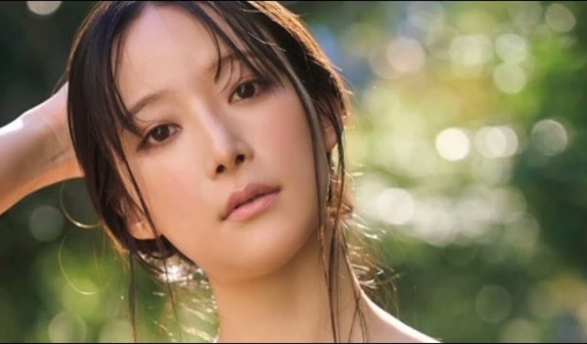 ＜山崎あみ＞“美しすぎるラジオDJ”が水着に　170センチの抜群のスタイルで魅了