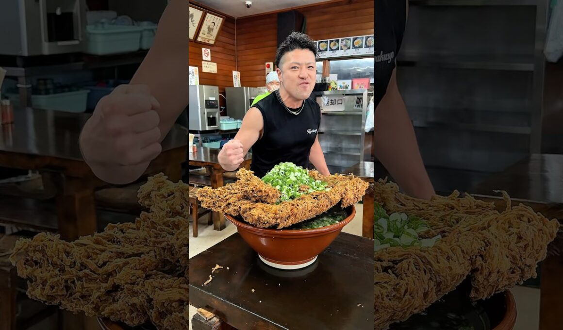 君は食べれるか！10人前超特盛の将軍盛りうどん🍜【宮崎 百姓うどん】